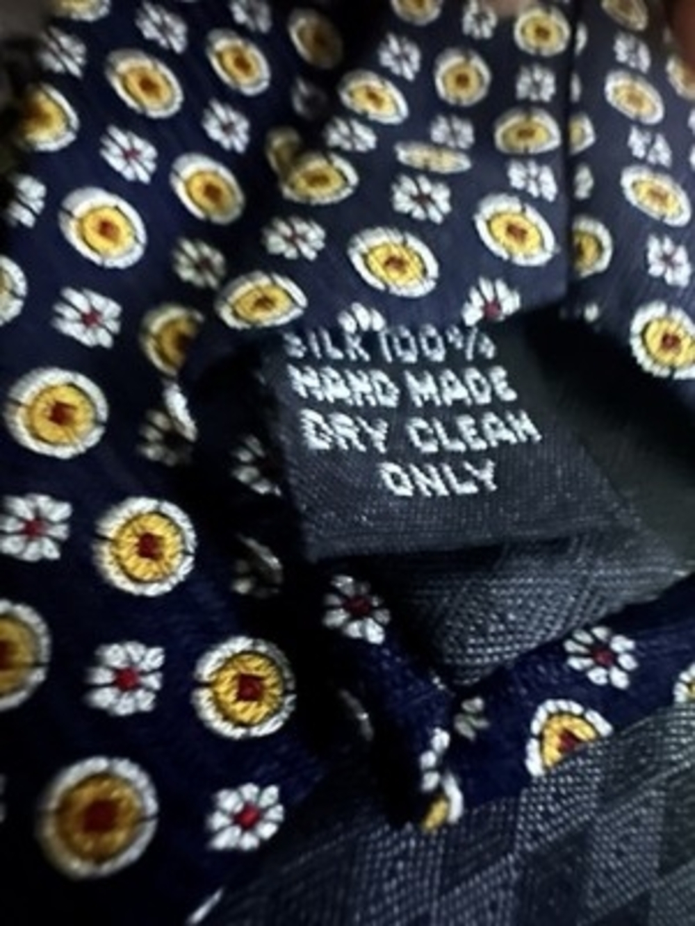 Bocara Mens 100% Silk Neck Tie Navy Blue Yellow Red Geometric Floral Pattern NWT - Picture 6 of 7